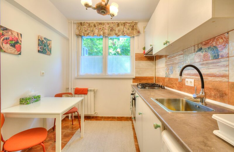 Metrou Titan (2 min.), Aleea Barajul Lotru, apartament 2 camere.